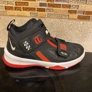 Lebron soldiers XIII